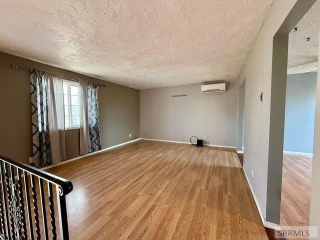 155 Hummingbird Lane, Shelley, ID 83274