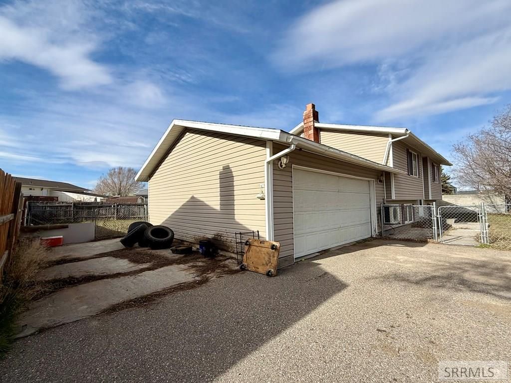 Image 45 of property listing at 155 Hummingbird Lane, Shelley, ID 83274