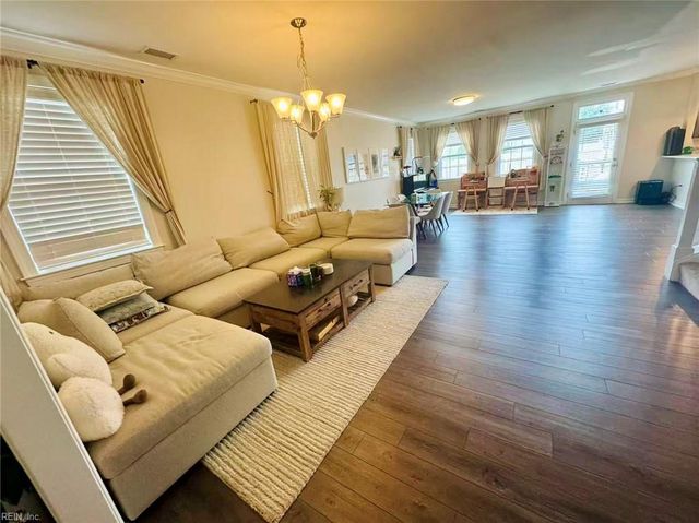 4152 Archstone DR, Virginia Beach, VA 23456