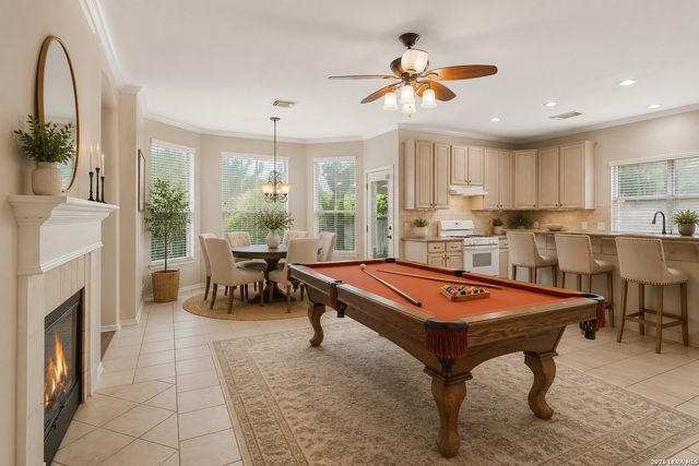 6318 Jade Gln, San Antonio, TX 78249