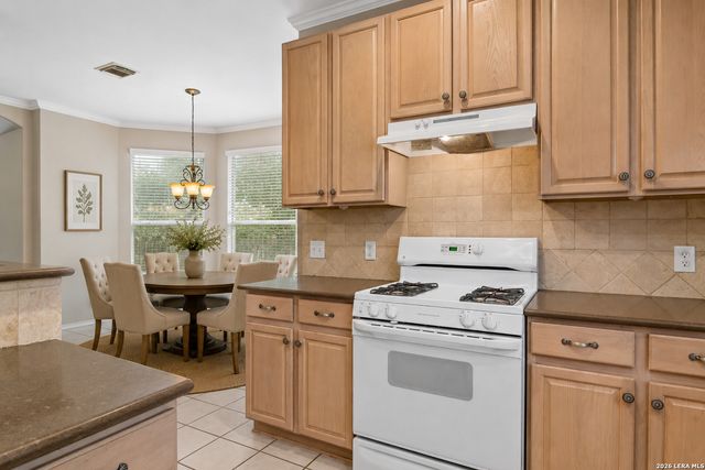 6318 Jade Gln, San Antonio, TX 78249