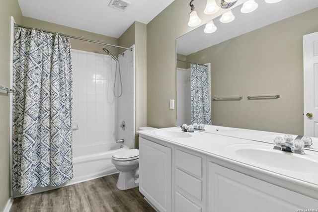 6318 Jade Gln, San Antonio, TX 78249