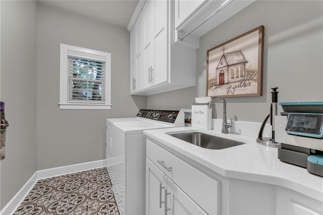 533 W North Street, Fayetteville, AR 72701