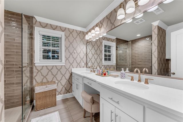 533 W North Street, Fayetteville, AR 72701