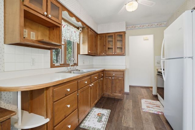 8112 7th Street W, Rock Island, IL 61201