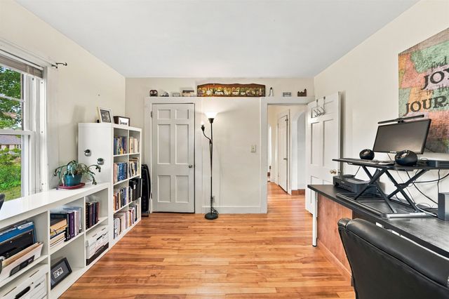 12 Nutting Street, Nashua, NH 03064