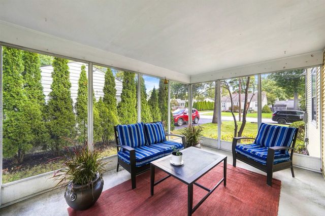 12 Nutting Street, Nashua, NH 03064