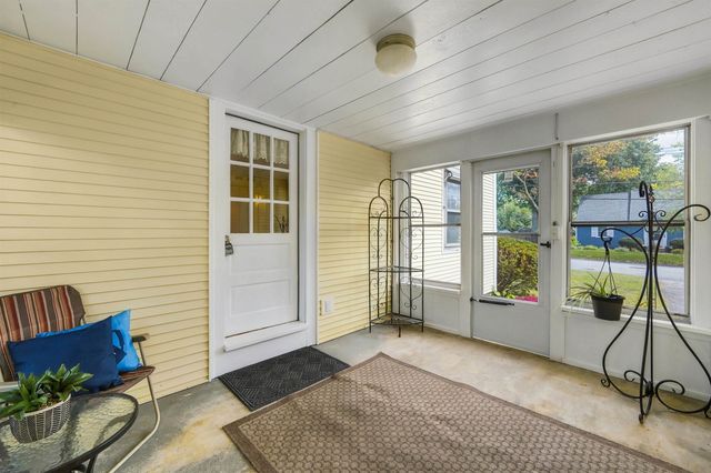 12 Nutting Street, Nashua, NH 03064