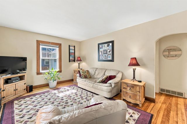 12 Nutting Street, Nashua, NH 03064