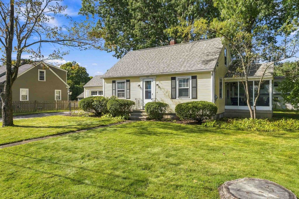 12 Nutting Street, Nashua, NH 03064