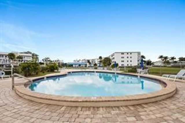 38 Northampton B 38 38, West Palm Beach, FL 33417