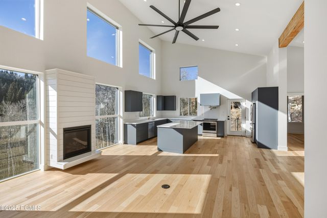 1065 W Beaver Circle, Coalville, UT 84017