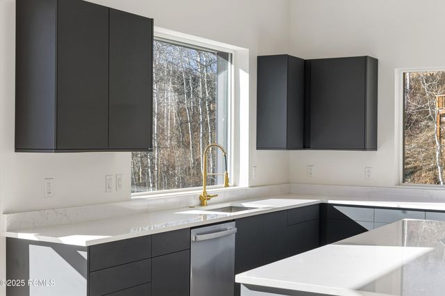 1065 W Beaver Circle, Coalville, UT 84017