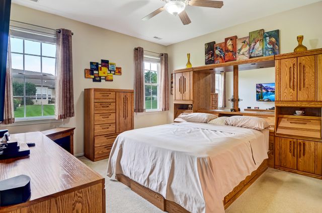 821 Grand Haven Way, Schererville, IN 46375