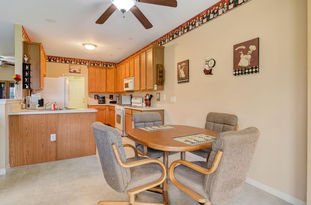 821 Grand Haven Way, Schererville, IN 46375