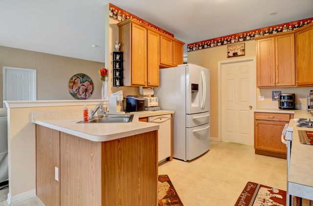 821 Grand Haven Way, Schererville, IN 46375