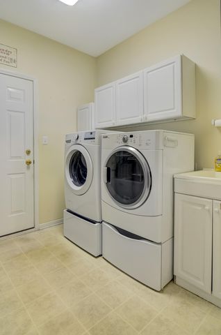 821 Grand Haven Way, Schererville, IN 46375