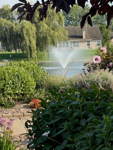 821 Grand Haven Way, Schererville, IN 46375