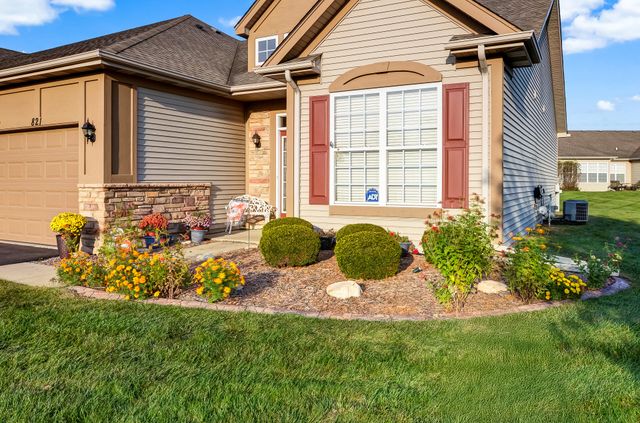 821 Grand Haven Way, Schererville, IN 46375