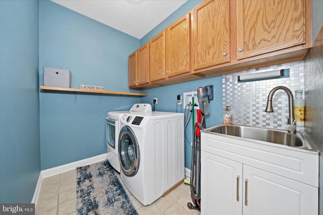 3 N PHEASANTS RDG N, Wilmington, DE 19807