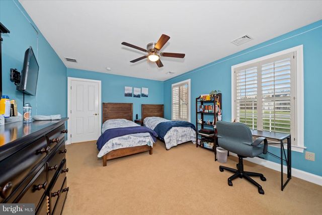 3 N PHEASANTS RDG N, Wilmington, DE 19807