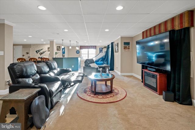 3 N PHEASANTS RDG N, Wilmington, DE 19807