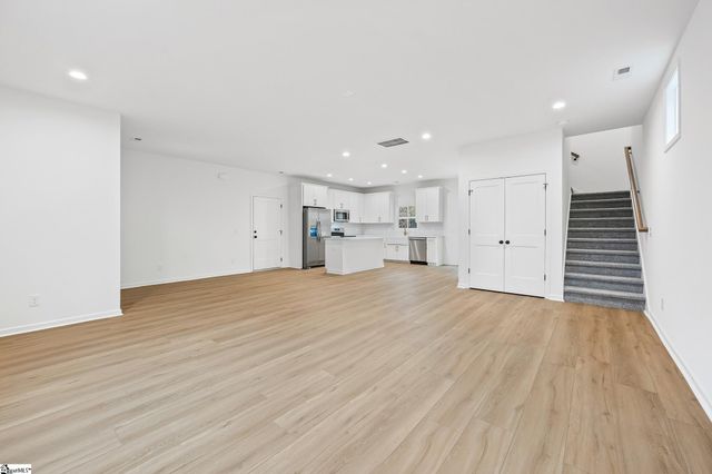 122 Guest Circle, Anderson, SC 29621