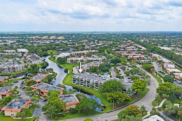 200 Lakeview Dr 113, Weston, FL 33326