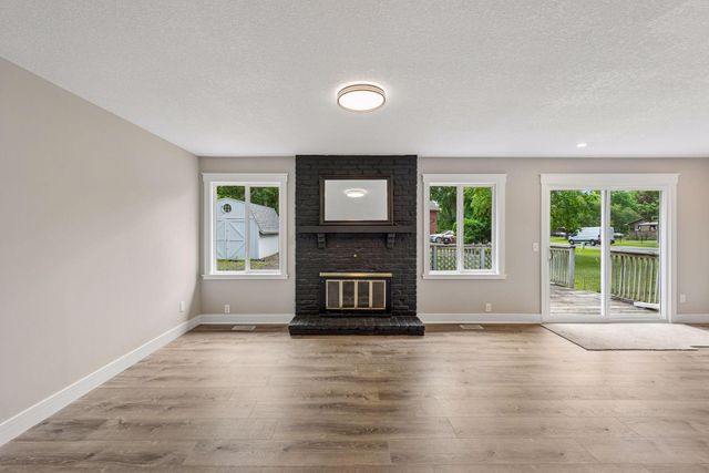 11689 99th Avenue N, Maple Grove, MN 55369
