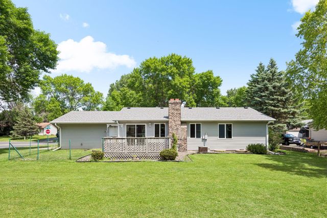 11689 99th Avenue N, Maple Grove, MN 55369
