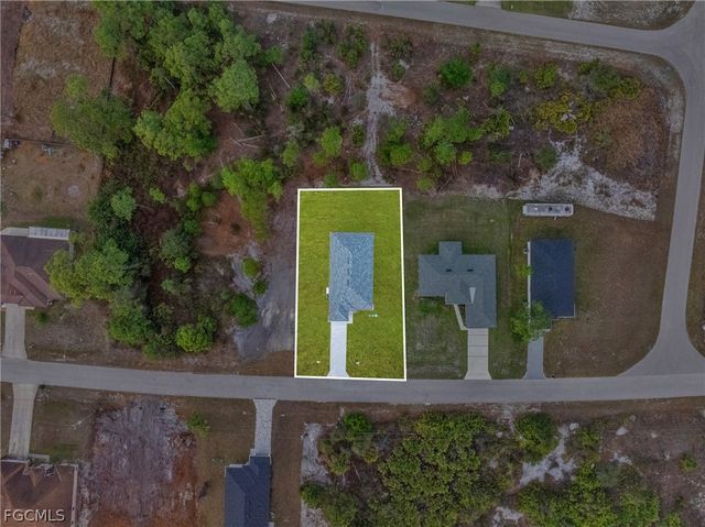 725 Lamar ST E, Lehigh Acres, FL 33974