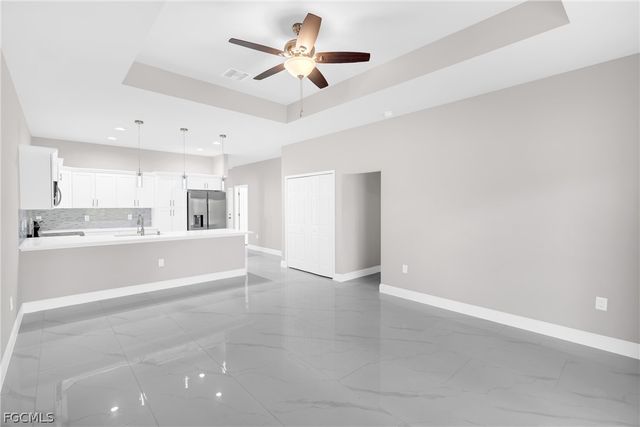 725 Lamar ST E, Lehigh Acres, FL 33974