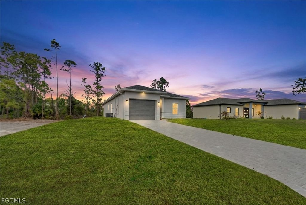 725 Lamar ST E, Lehigh Acres, FL 33974