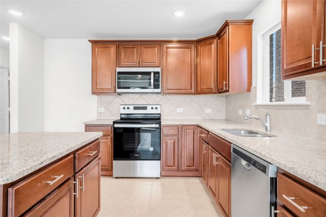1061 Castroville Drive, Forney, TX 75126