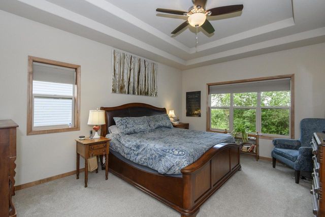 1207 Woodland Hills DRIVE, Waukesha, WI 53188