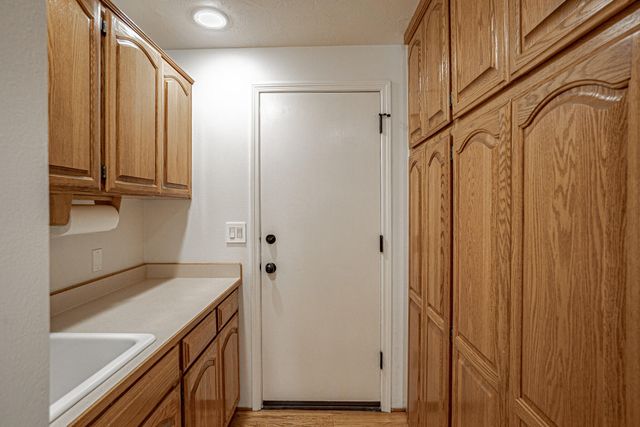 2537 Seville Circle, Medford, OR 97504