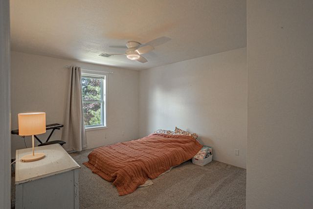 2537 Seville Circle, Medford, OR 97504