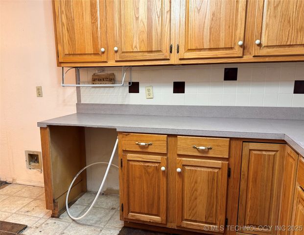 1114 Comet, Ardmore, OK 73401