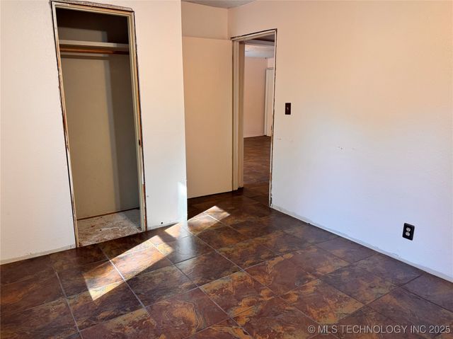 1114 Comet, Ardmore, OK 73401