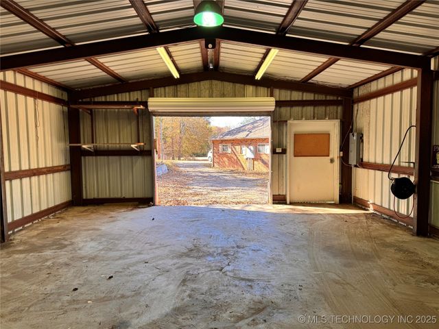 1114 Comet, Ardmore, OK 73401