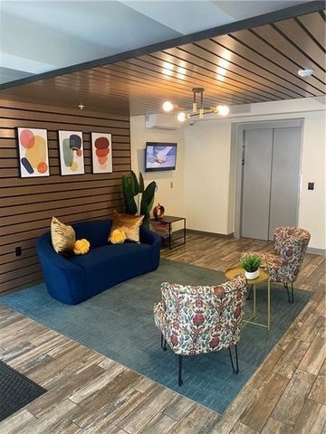 1655 Fifth Avenue 717, Downtown Pgh, PA 15219