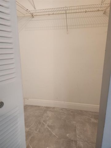 8205 NW 61st Street NW B202, Tamarac, FL 33321