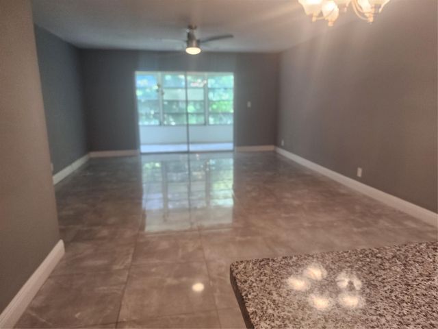 8205 NW 61st Street NW B202, Tamarac, FL 33321