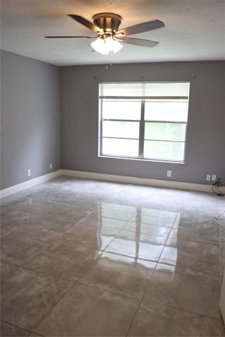 8205 NW 61st Street NW B202, Tamarac, FL 33321