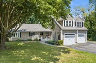 11 Baker Street, Halifax, MA 02338