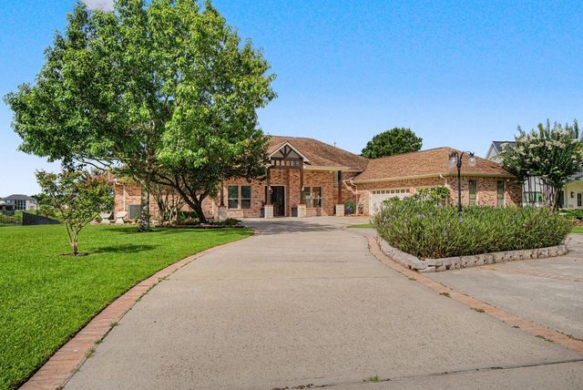 8866 Taylors Court, Montgomery, TX 77316