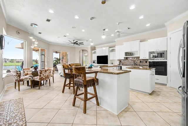 8866 Taylors Court, Montgomery, TX 77316