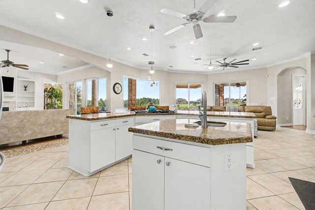 8866 Taylors Court, Montgomery, TX 77316