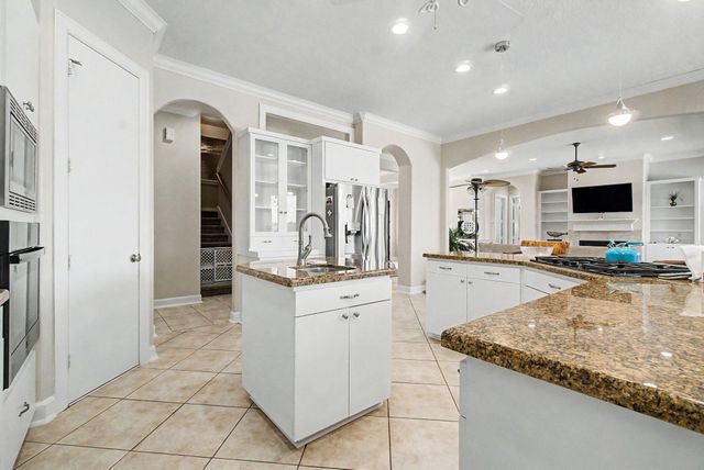 8866 Taylors Court, Montgomery, TX 77316