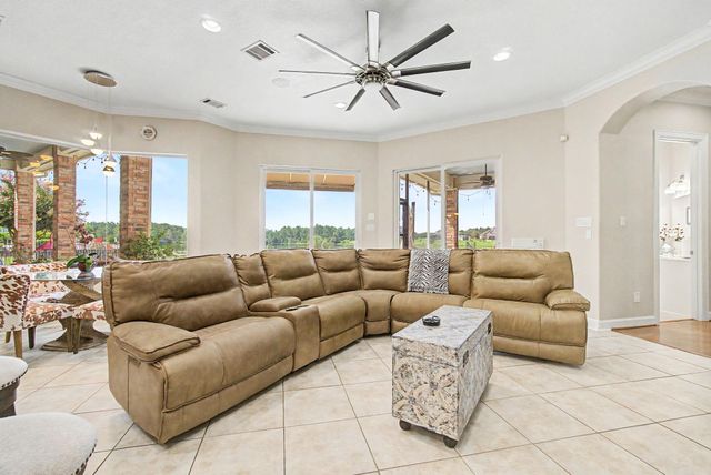 8866 Taylors Court, Montgomery, TX 77316